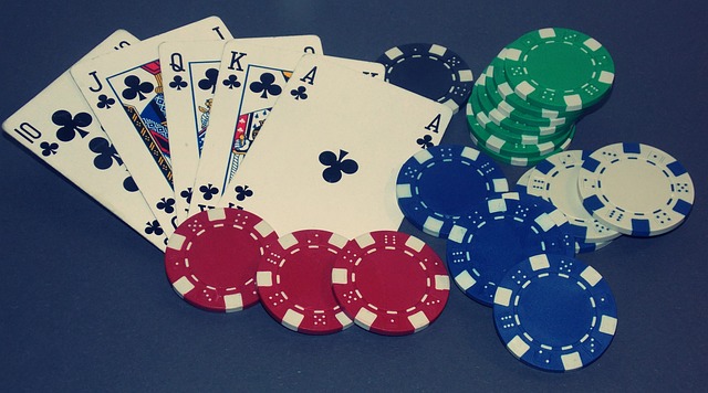 Hướng dẫn chơi Poker iwin trực tuyến tại Bolt Makers